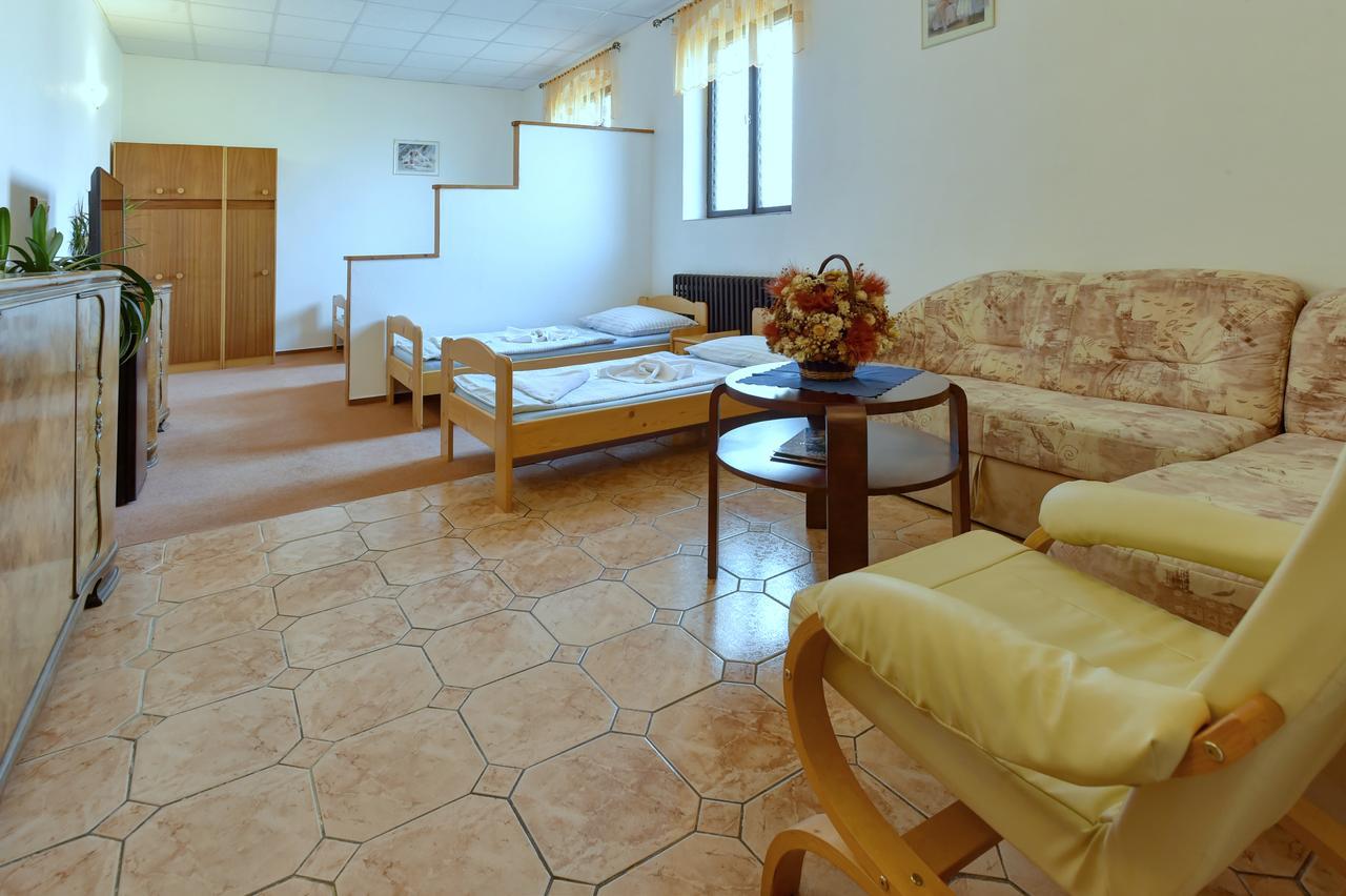 Hotel Kovarna Decin Buitenkant foto
